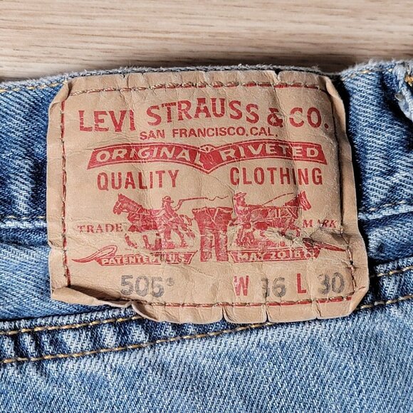 Levis 505 Straight Jeans 36 x 29.5 Mens Denim Light Blue Whiskering Blue 36 x 30 - Picture 15 of 16